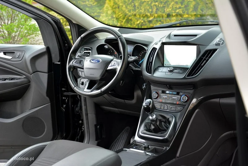 Ford Kuga II 19