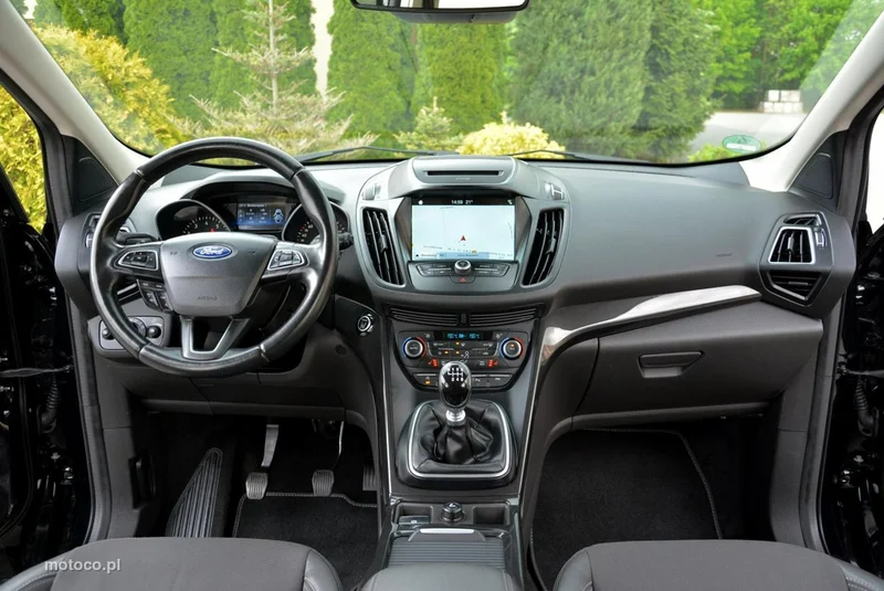 Ford Kuga II 22