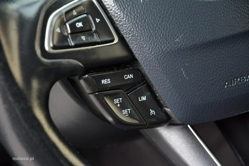 Ford Kuga II 24