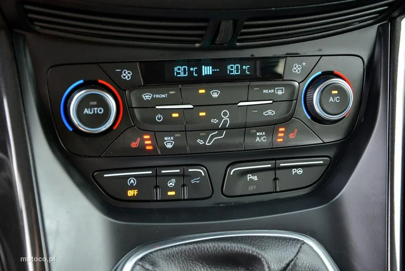 Ford Kuga II 27