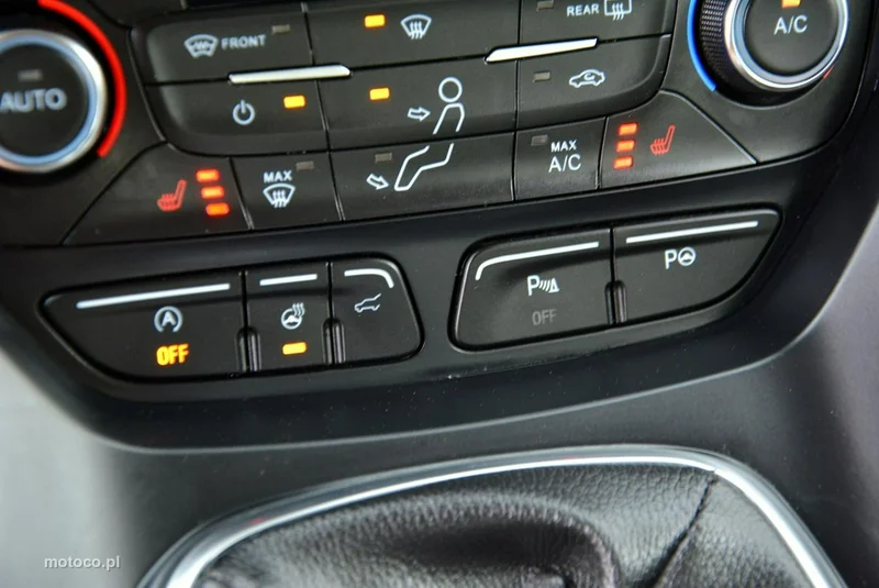 Ford Kuga II 29