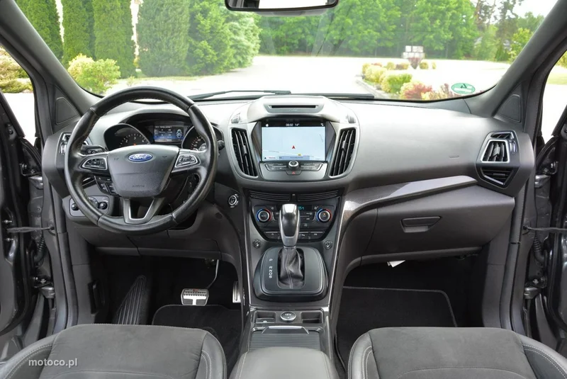 Ford Kuga II 18