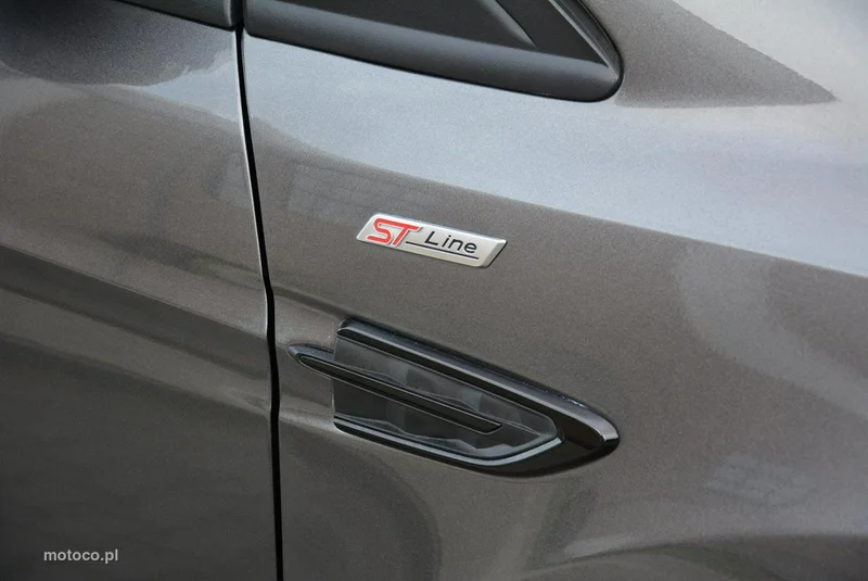Ford Kuga II 26