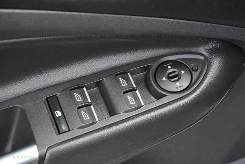Ford Kuga II 28