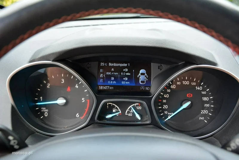 Ford Kuga II 26
