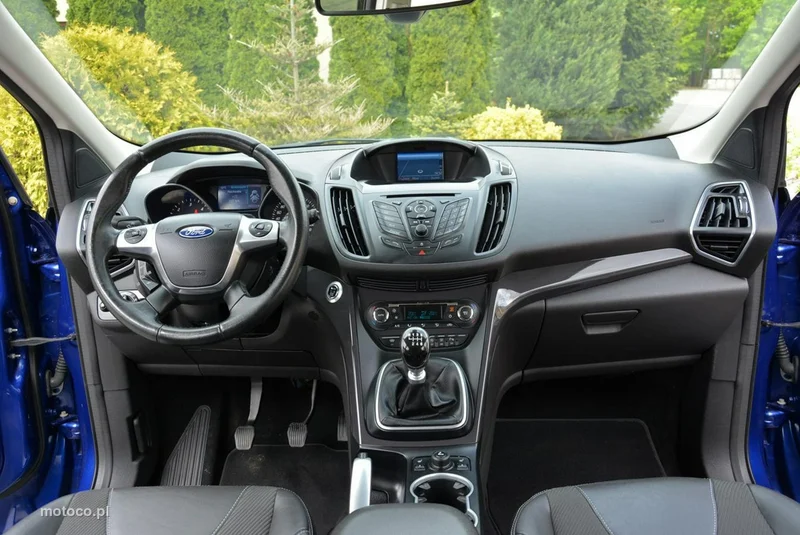 Ford Kuga II 22