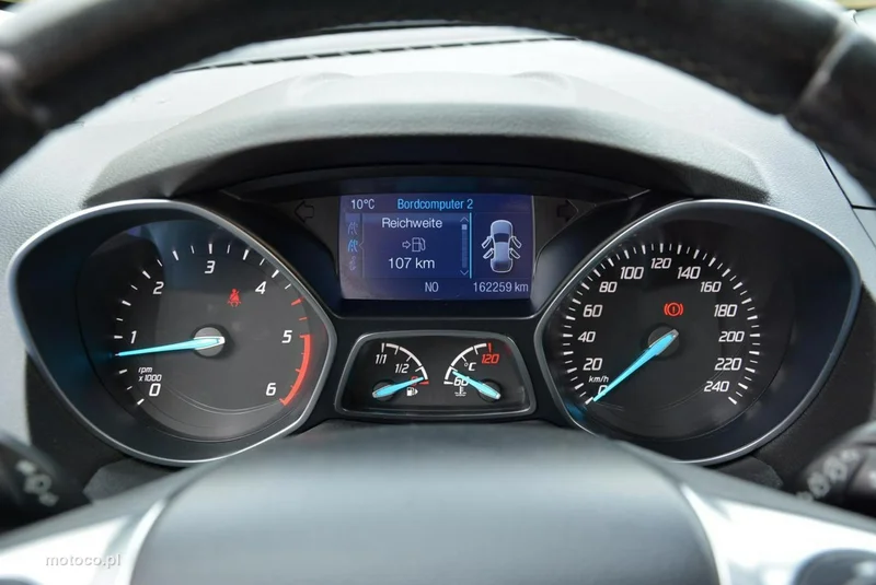 Ford Kuga II 24