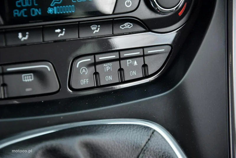 Ford Kuga II 28