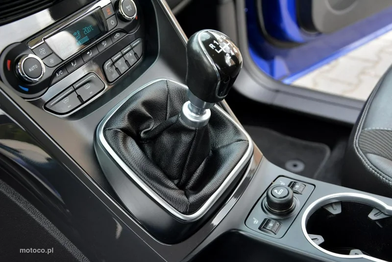 Ford Kuga II 30