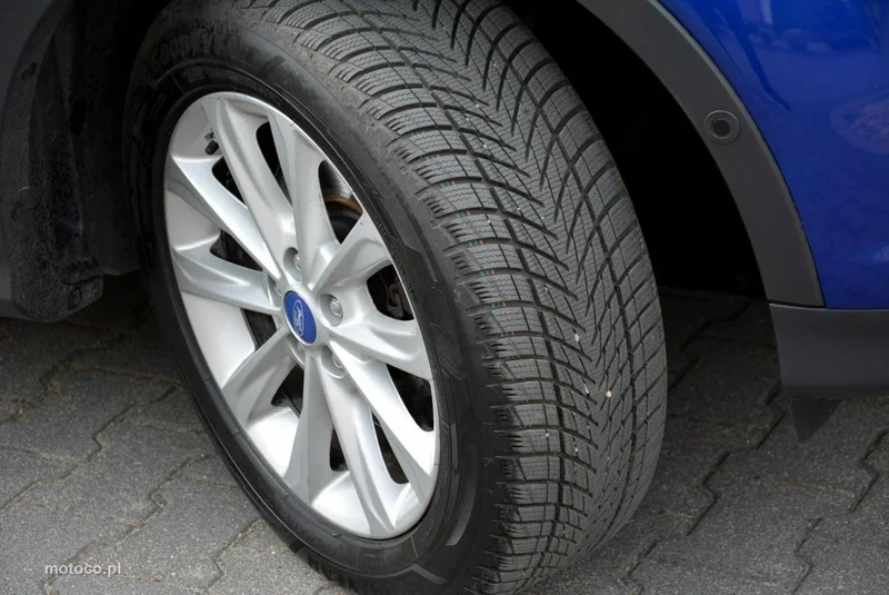 Ford Kuga II 38