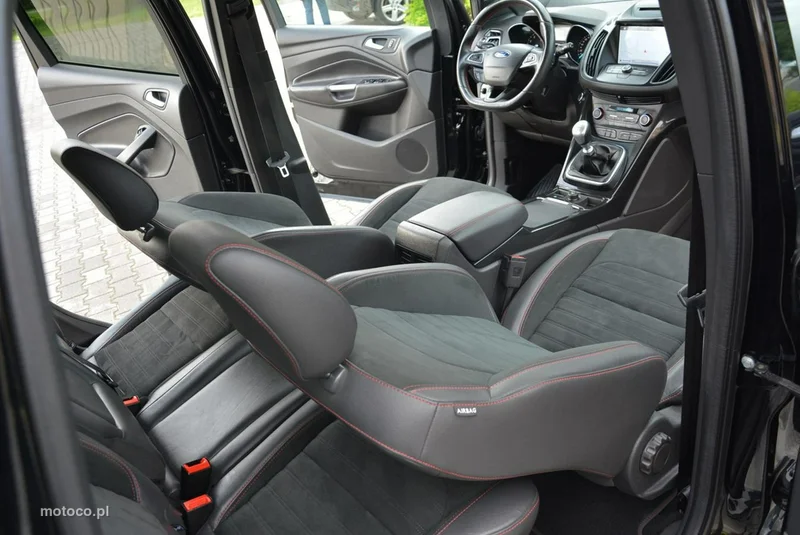 Ford Kuga II 17