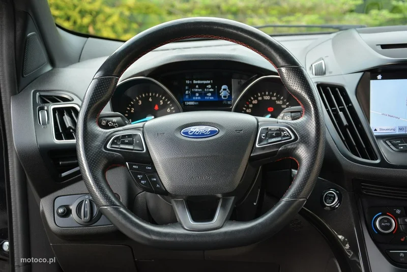 Ford Kuga II 22