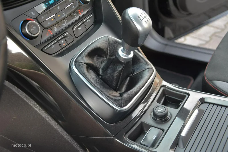 Ford Kuga II 33