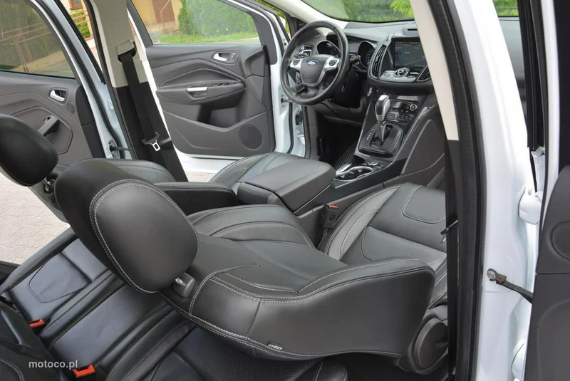 Ford Kuga II 17