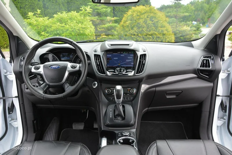 Ford Kuga II 22