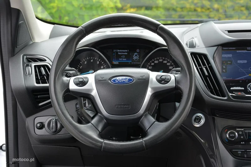 Ford Kuga II 23