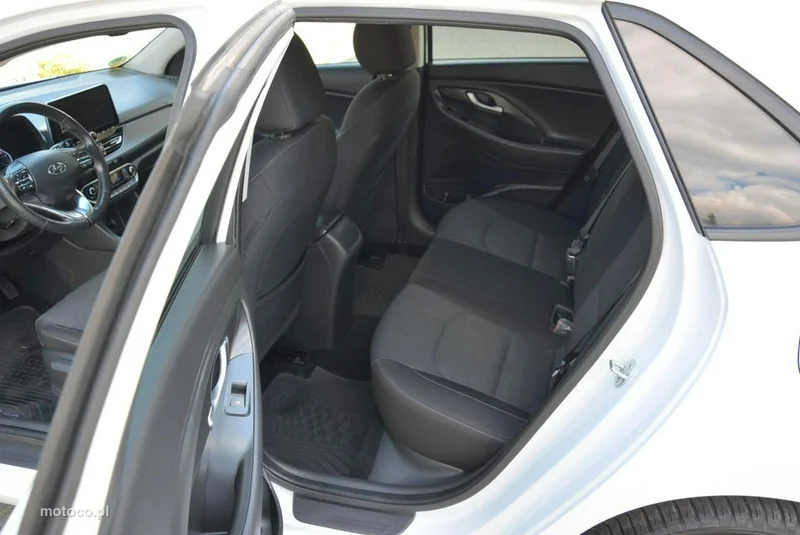 Hyundai i30 13