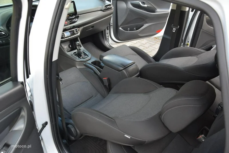 Hyundai i30 19