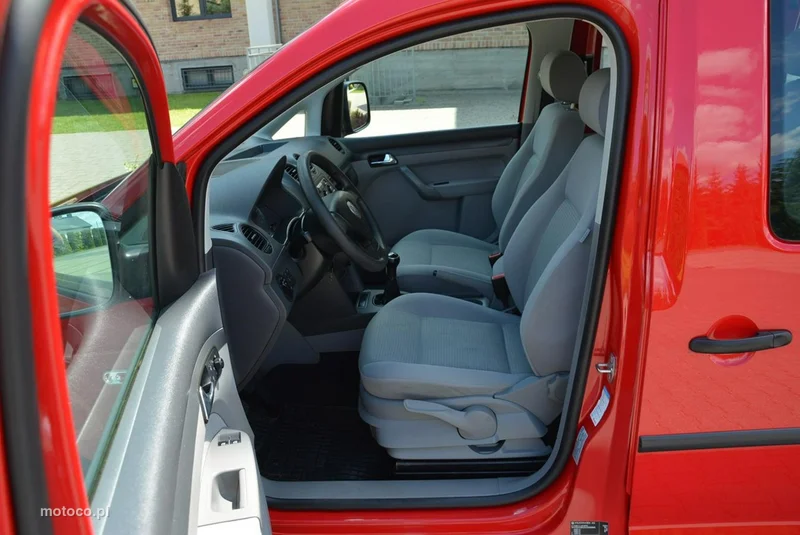 Volkswagen Caddy III 19