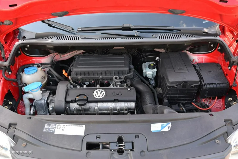 Volkswagen Caddy III 27