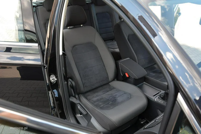 Volkswagen Golf Sportsvan VII 17