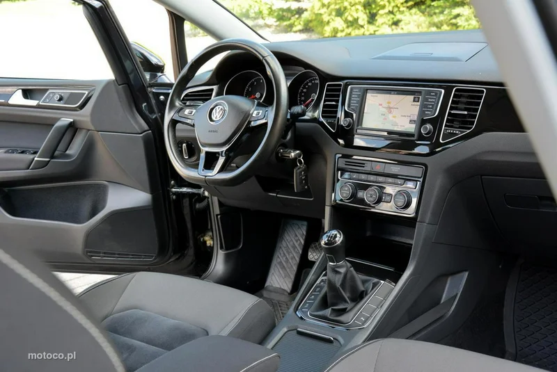 Volkswagen Golf Sportsvan VII 18