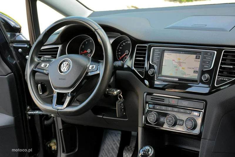 Volkswagen Golf Sportsvan VII 19