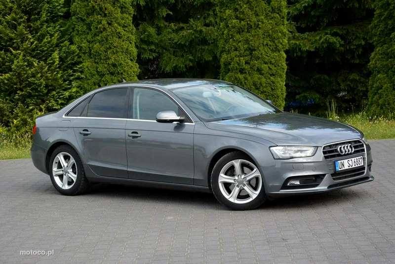 Audi A4 B8 11