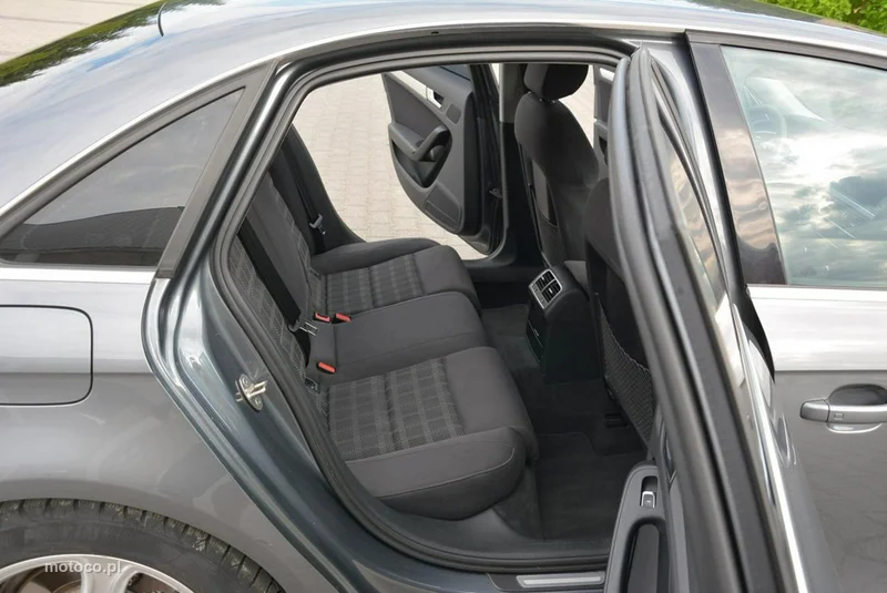Audi A4 B8 17