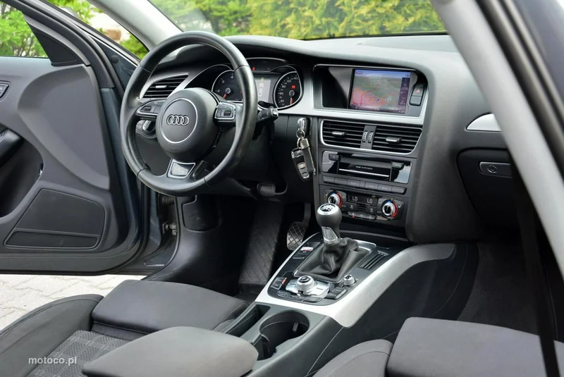 Audi A4 B8 22
