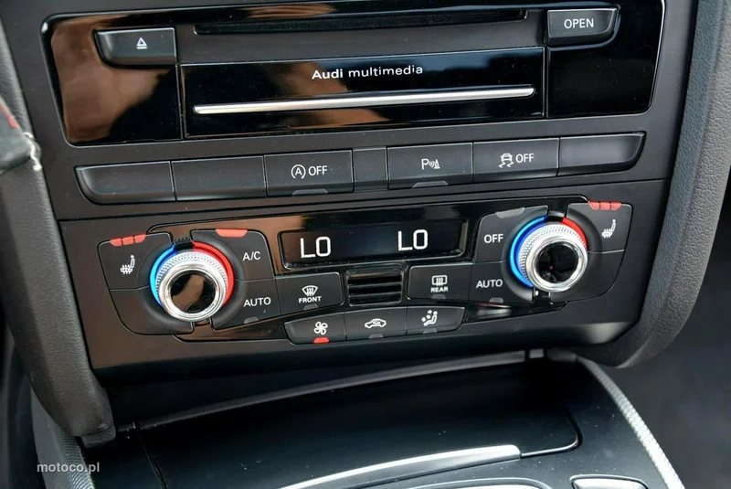 Audi A4 B8 29
