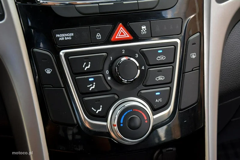 Hyundai i30 27