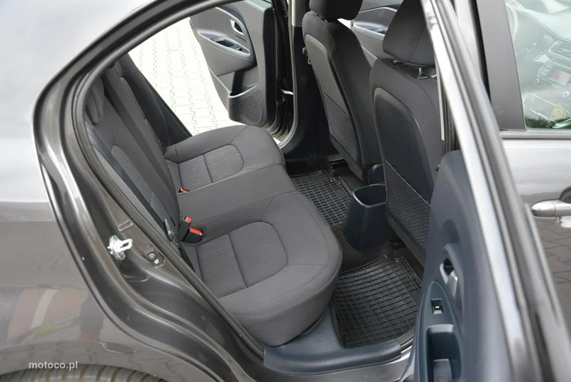 Kia Rio 15