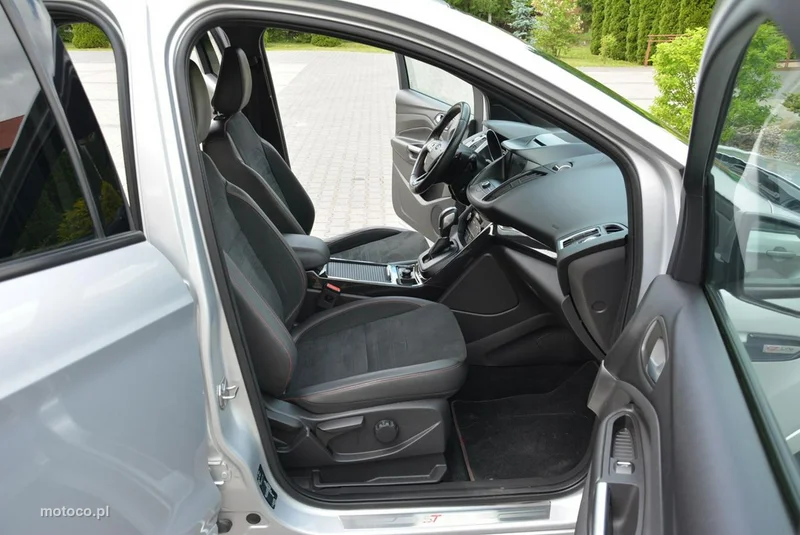 Ford Kuga II 16