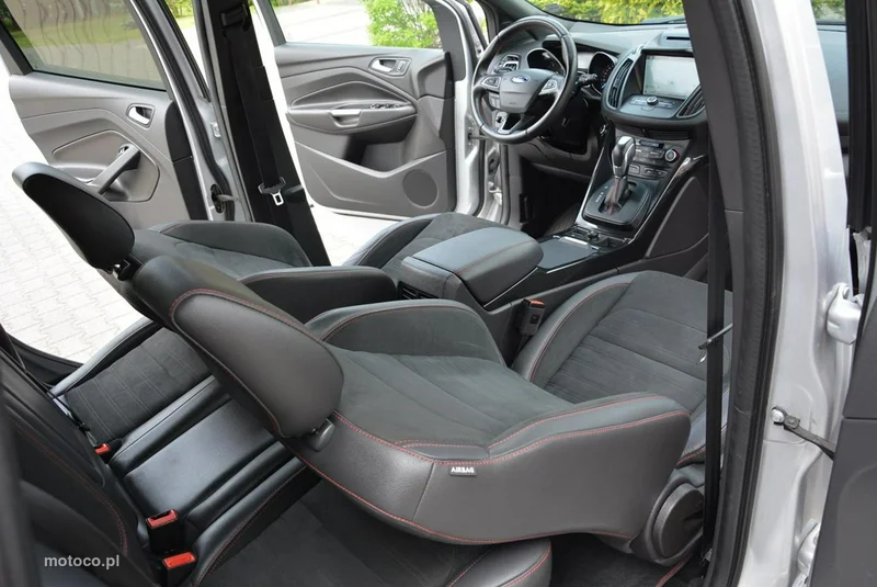 Ford Kuga II 17