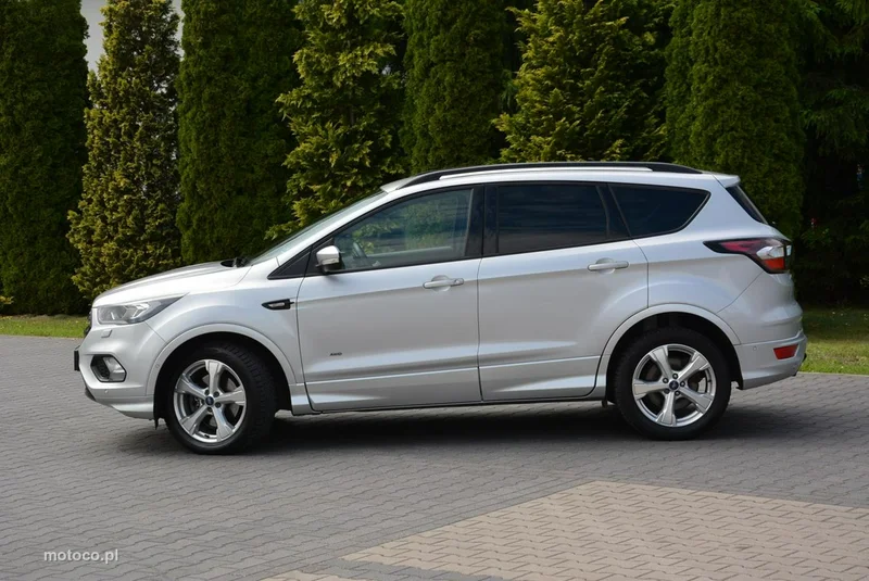 Ford Kuga II 4