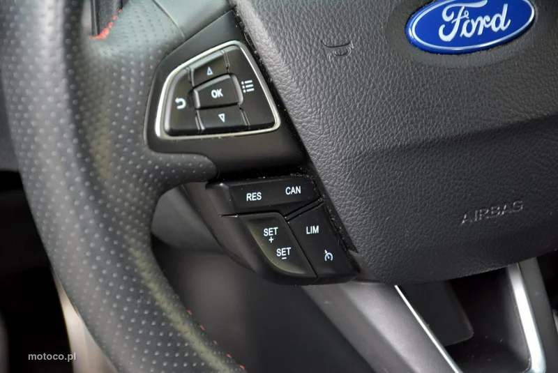 Ford EcoSport 24