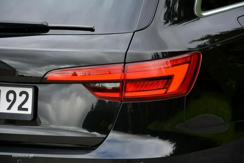 Audi A4 B9 15