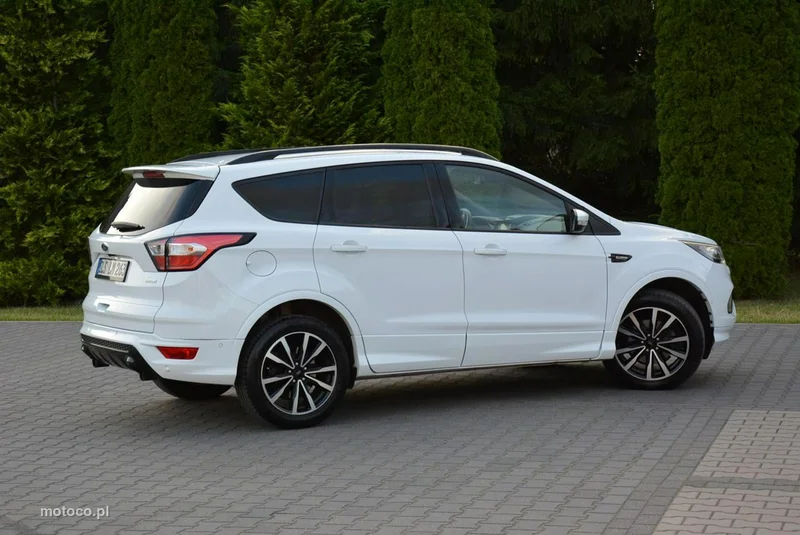 Ford Kuga II 11