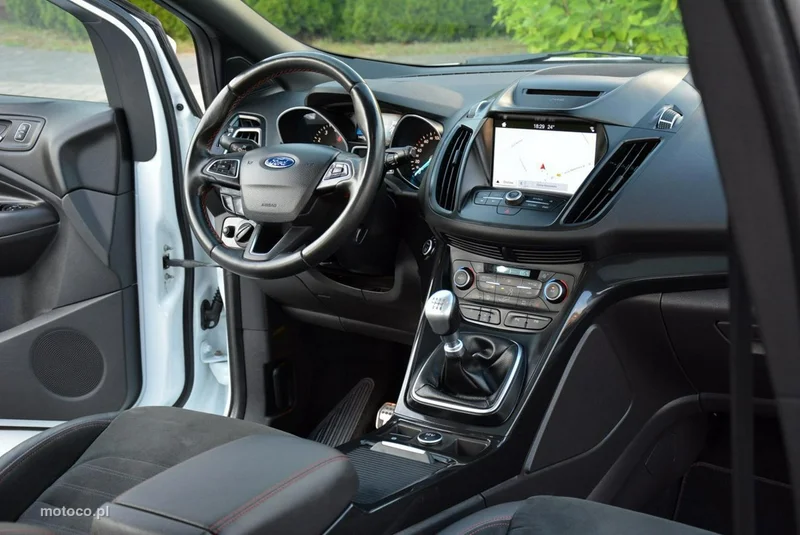 Ford Kuga II 18