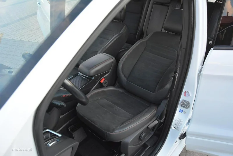 Ford Kuga II 21