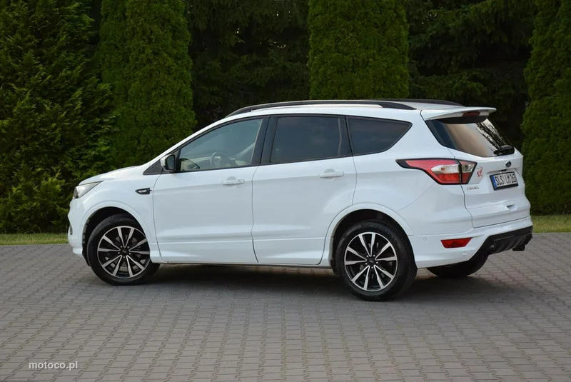 Ford Kuga II 4
