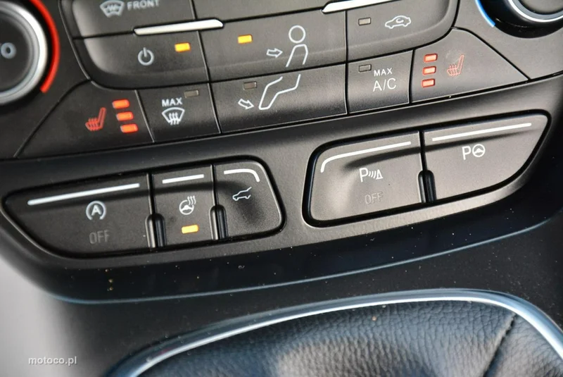 Ford Kuga II 32