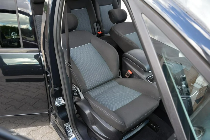 Ford S-Max I 17