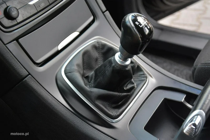 Ford S-Max I 26
