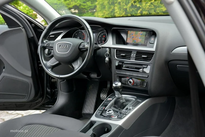 Audi A4 B8 21