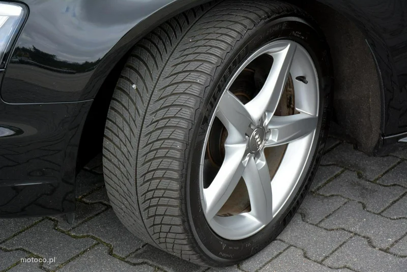 Audi A4 B8 40
