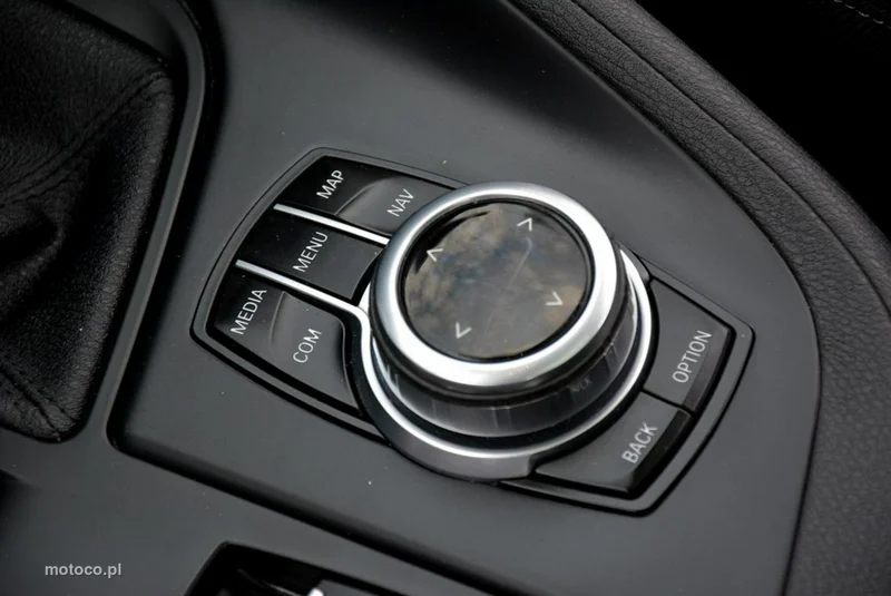 BMW X1 F48 30