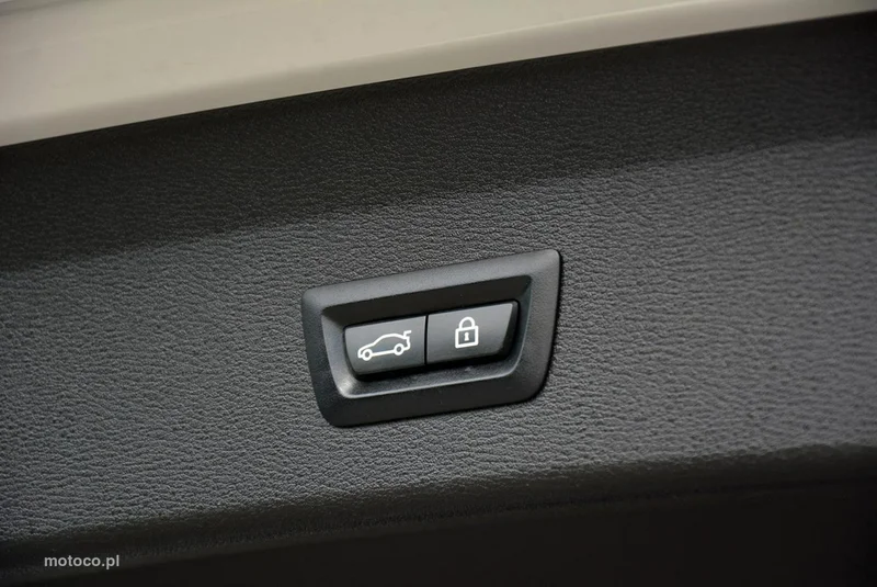 BMW X1 F48 36