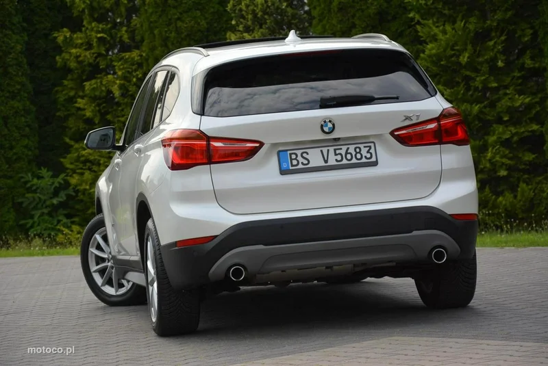 BMW X1 F48 6